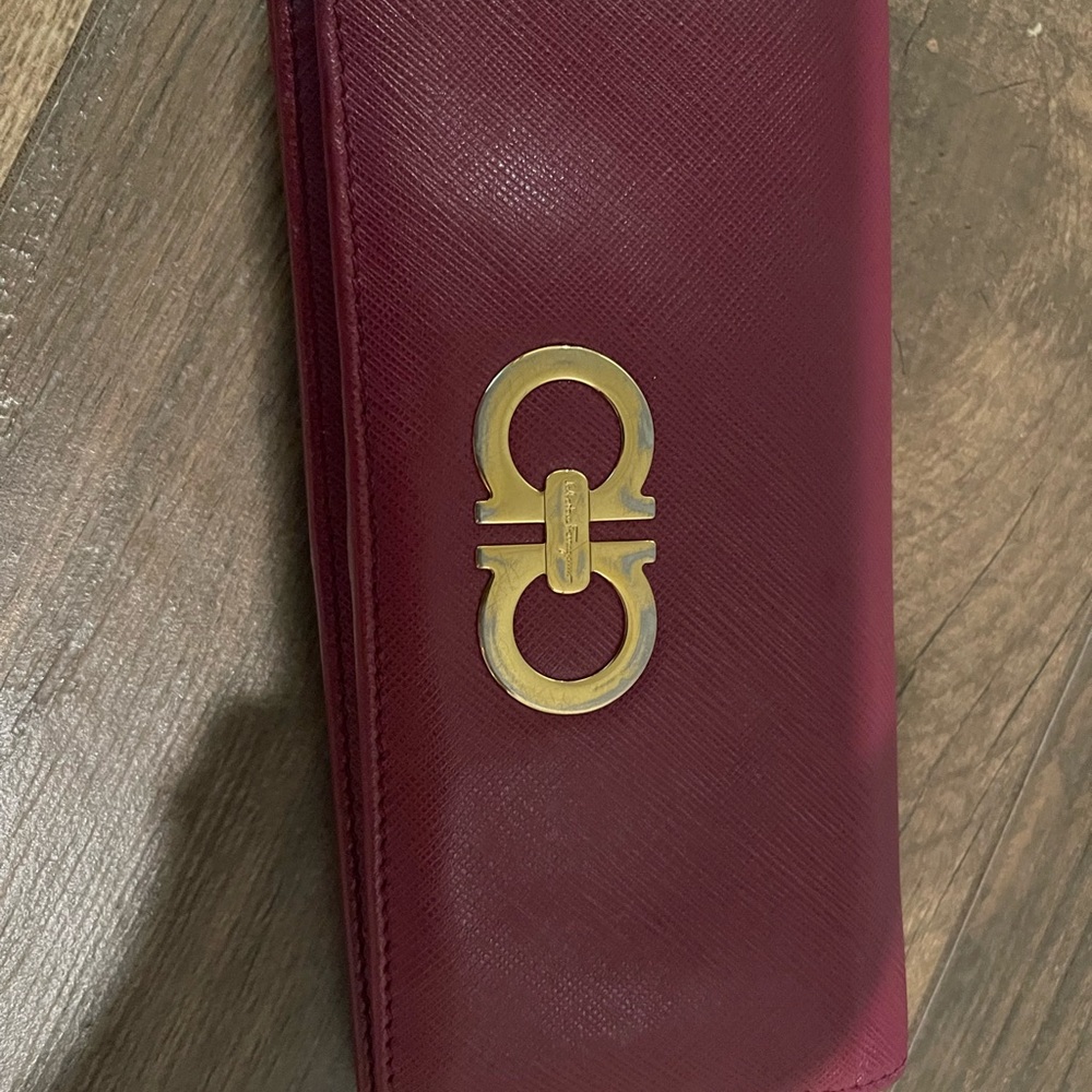 Salvatore Ferragamo Ladies Wallet